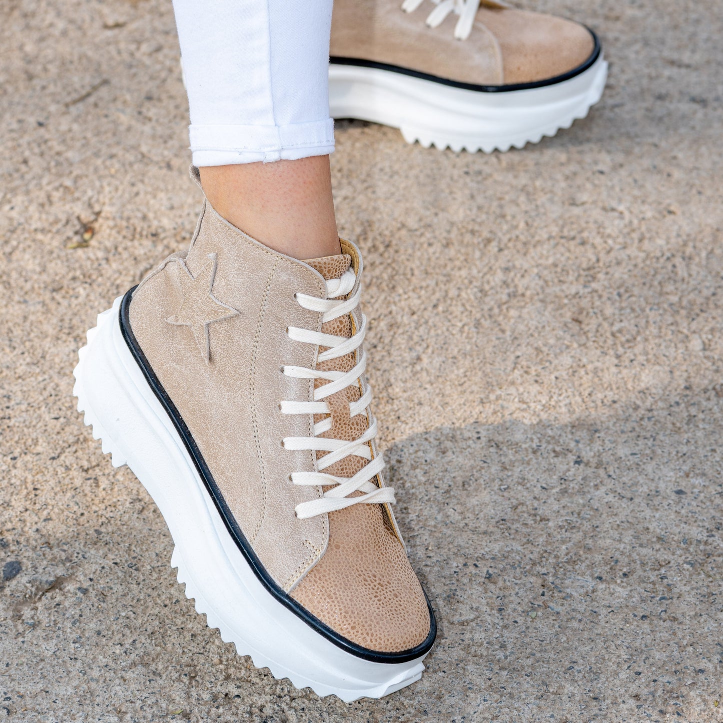Zapatilla Cova Beige
