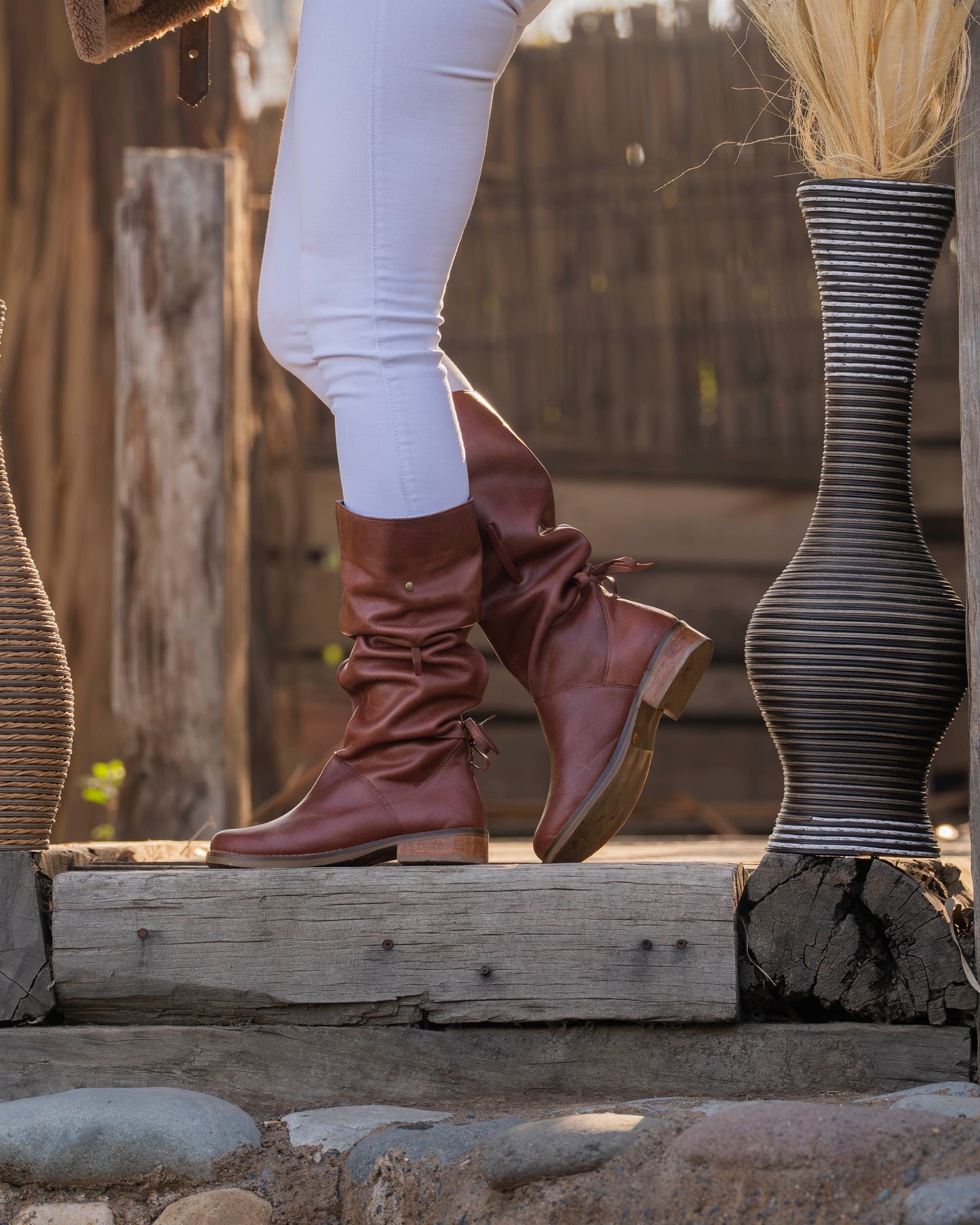 Bota Rebel Borgoña