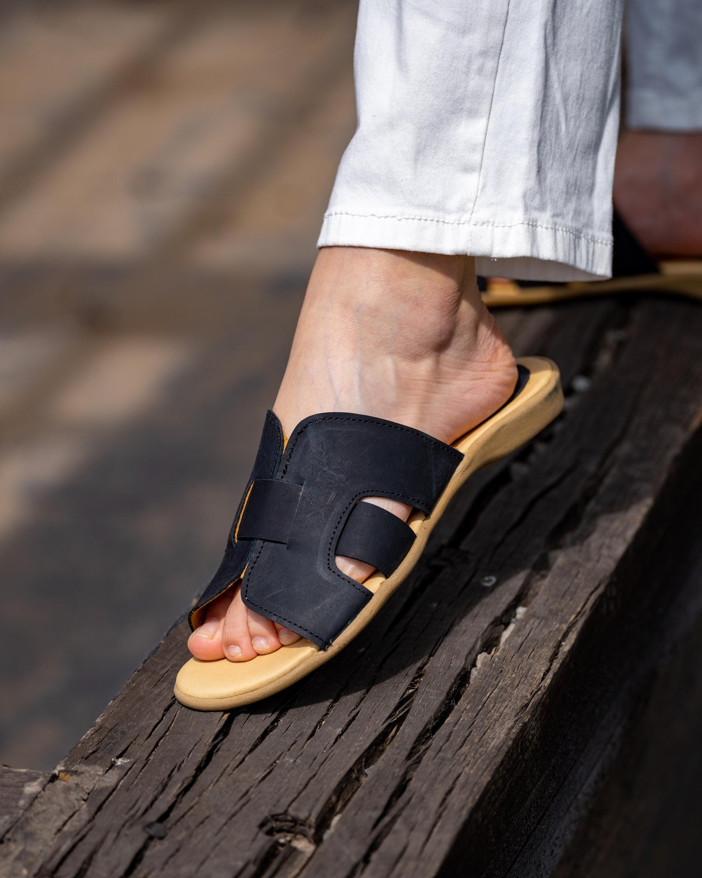 Sandalia Black Hermes