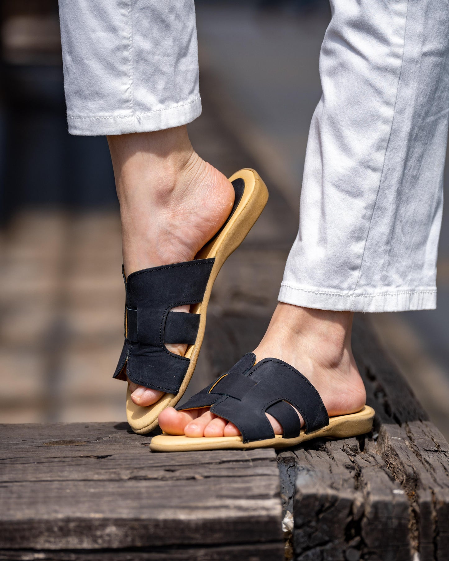 Sandalia Black Hermes