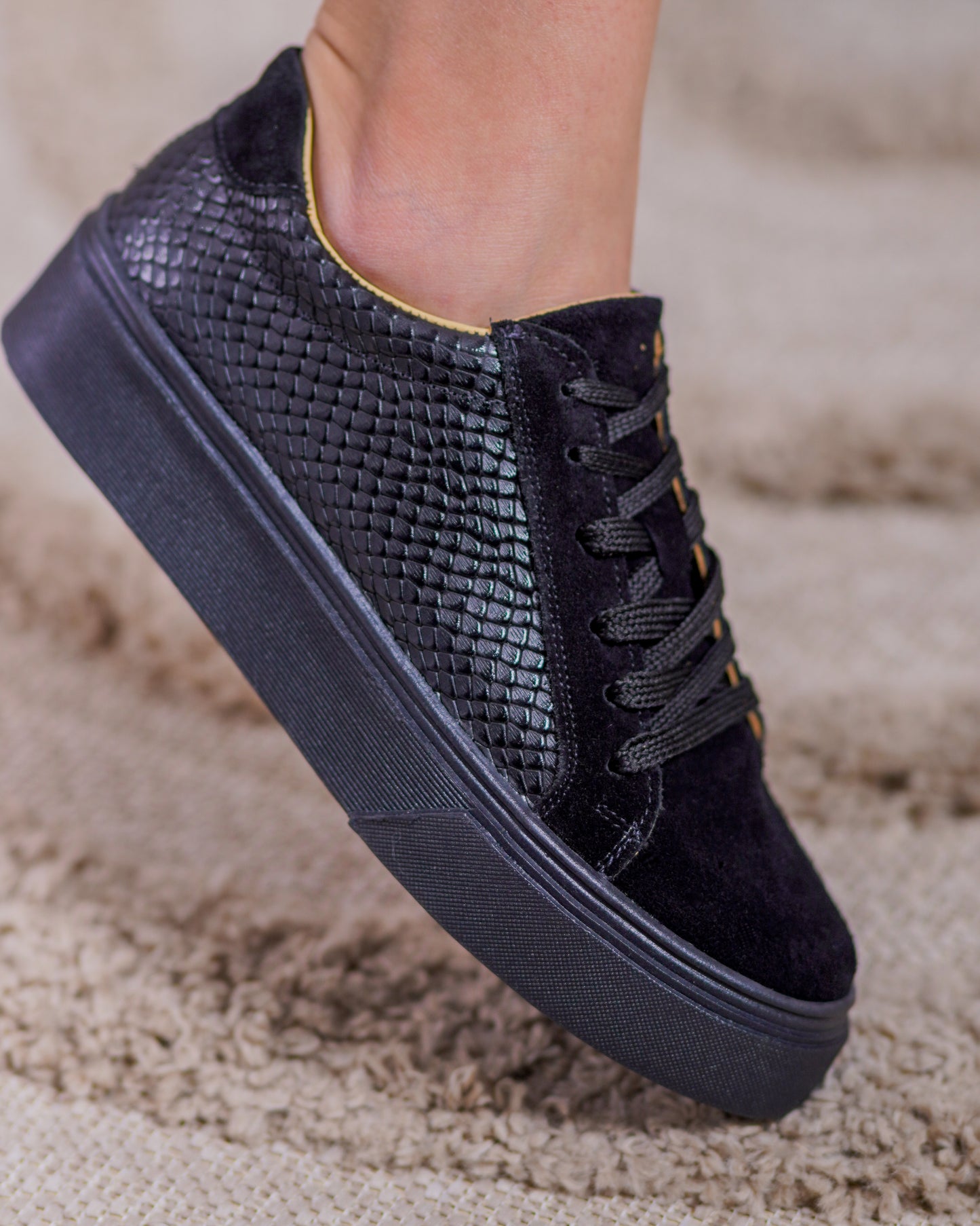 Zapatilla Reptil Negra