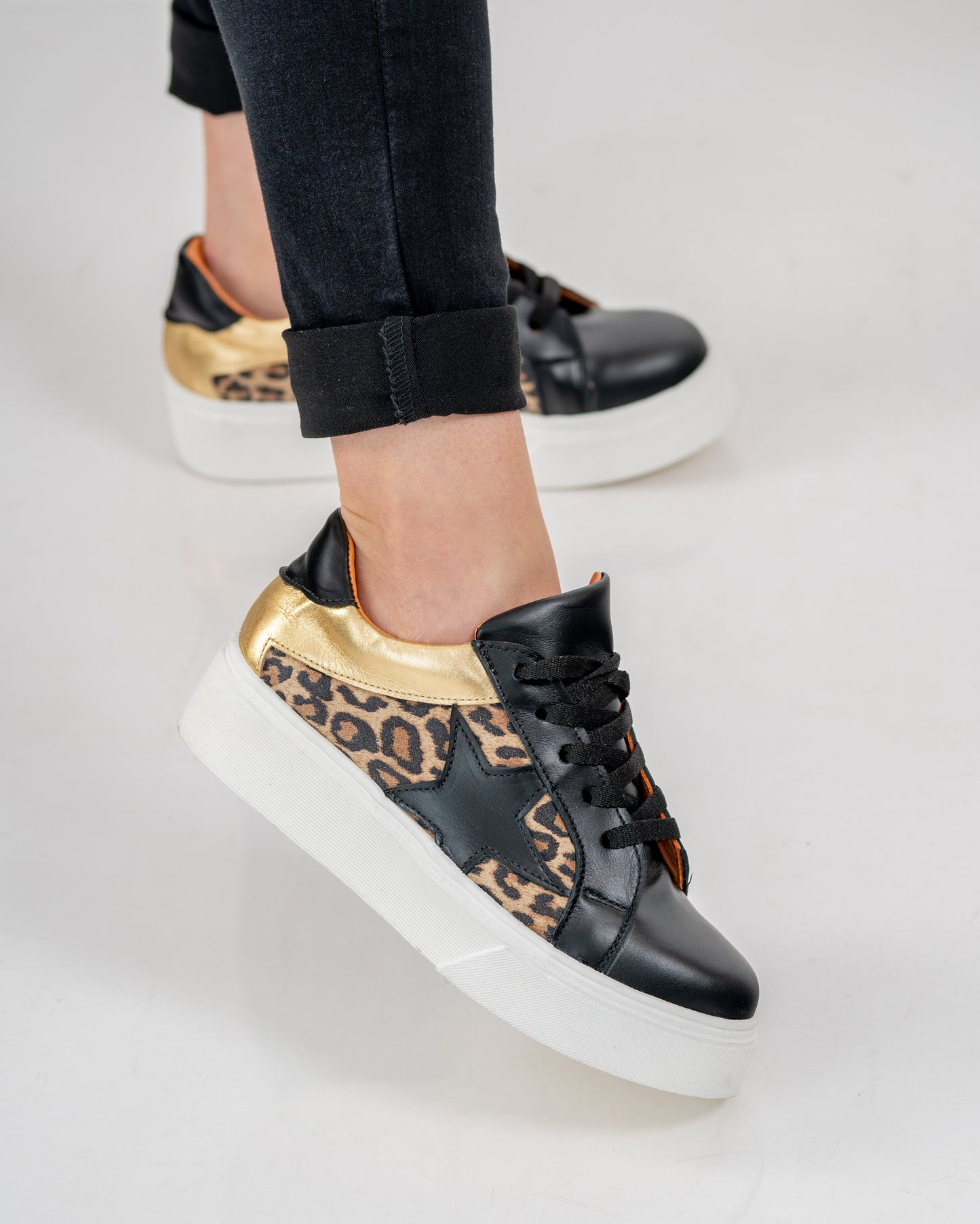 Zapatilla Black Leopard