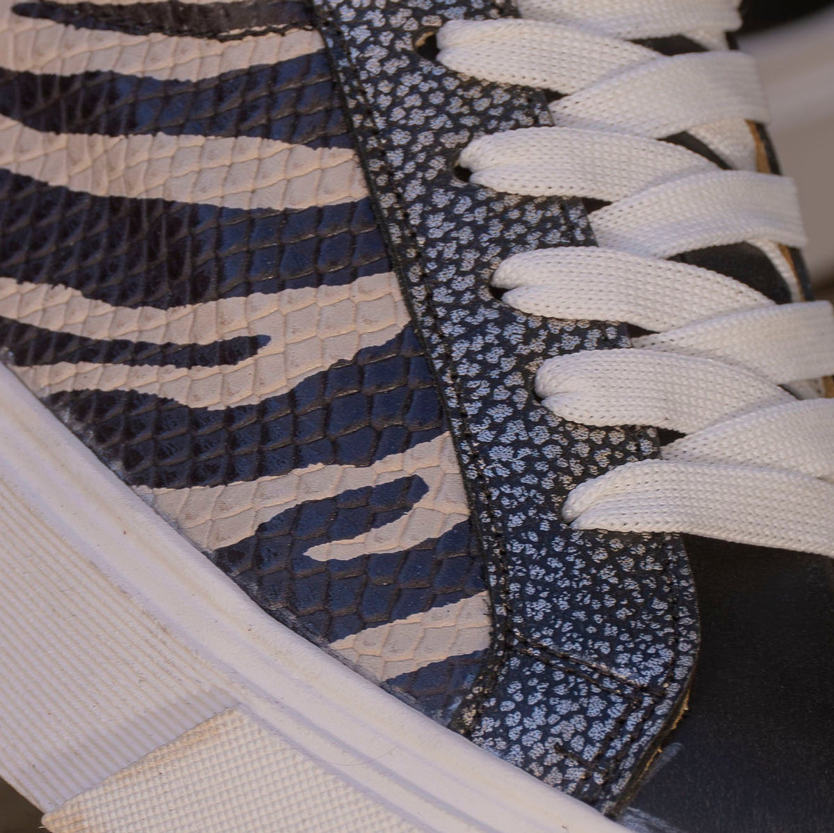 Zapatilla CrocoBlack