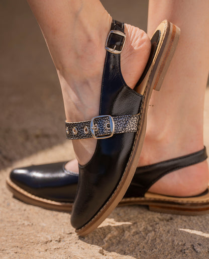 Puntilla Nara Black