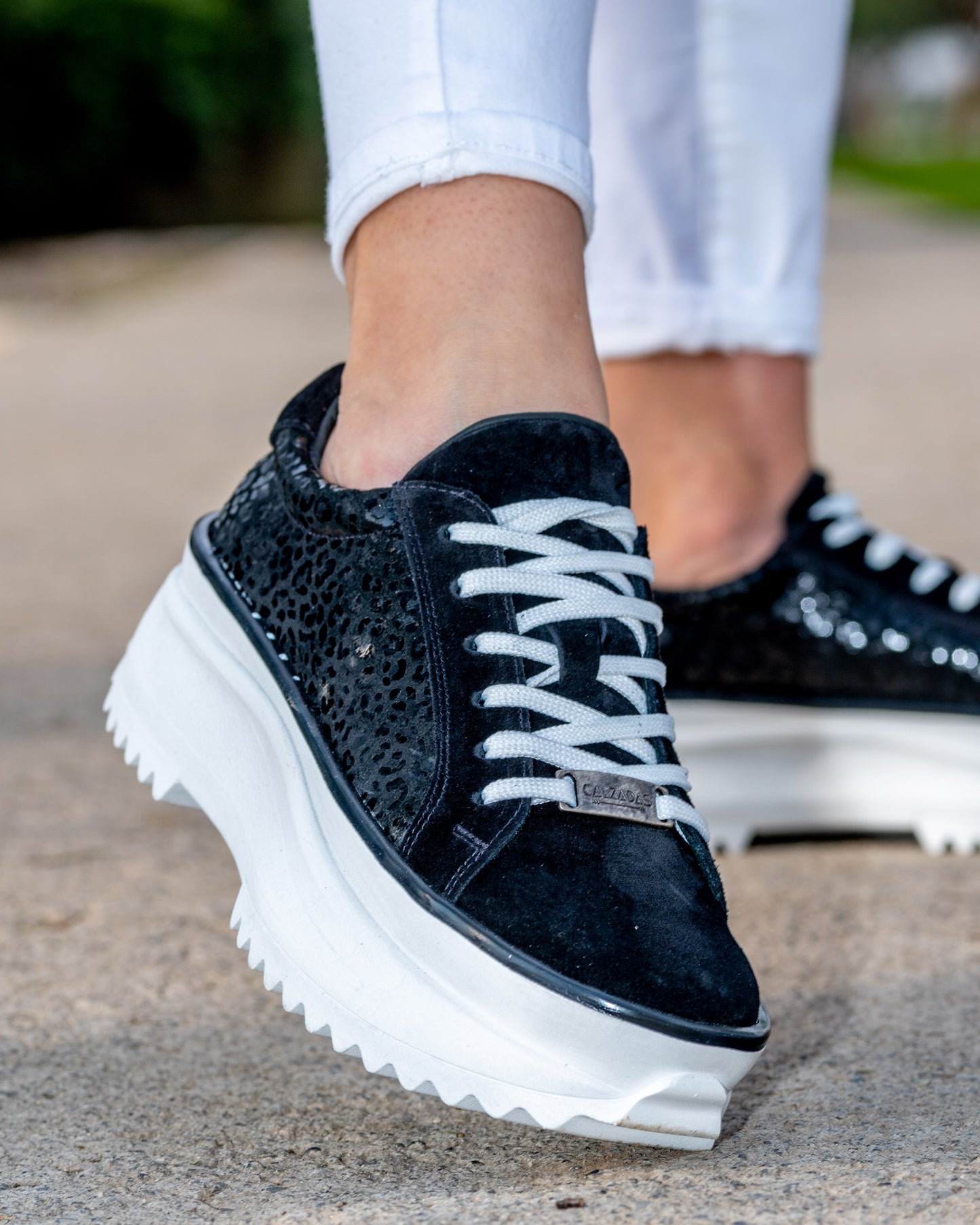 Zapatilla Cova Black