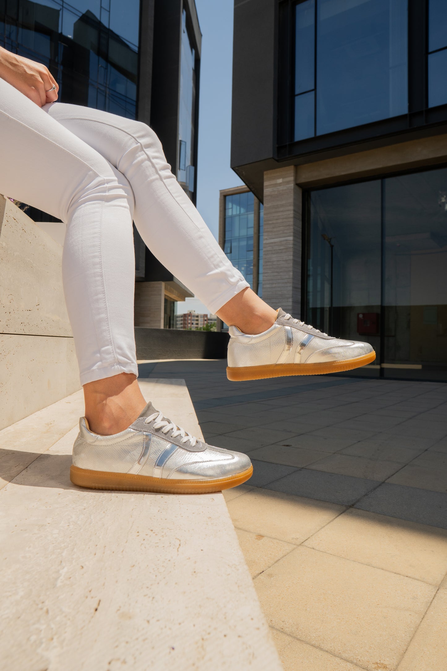 Zapatilla Silver One