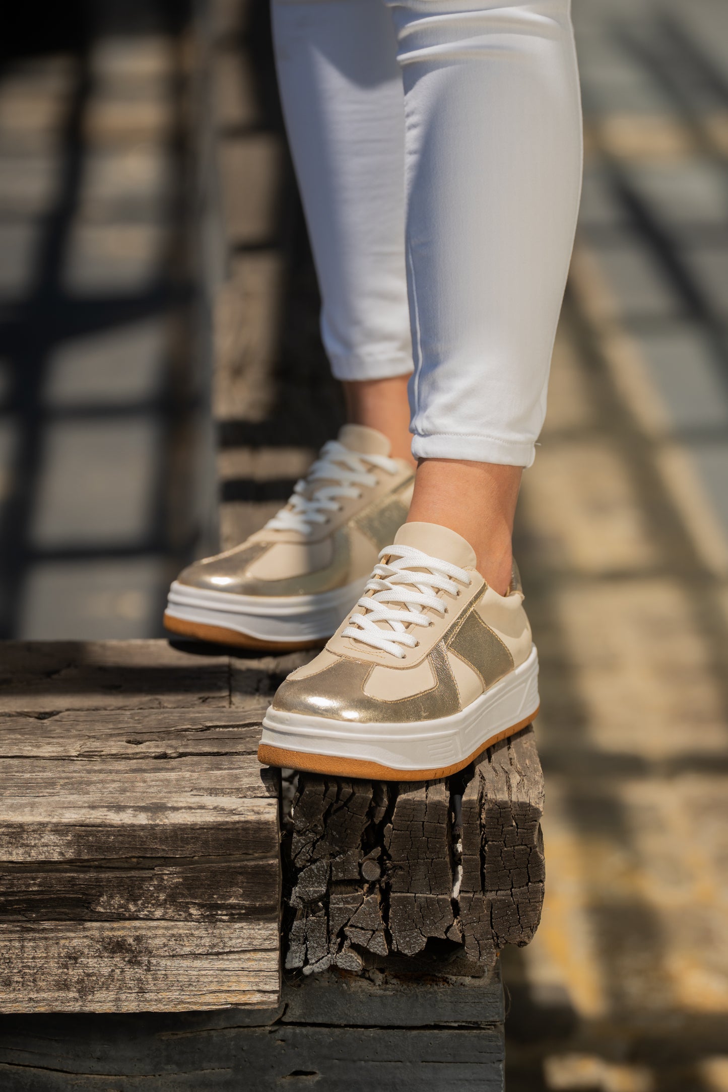 Zapatilla Golden Cream