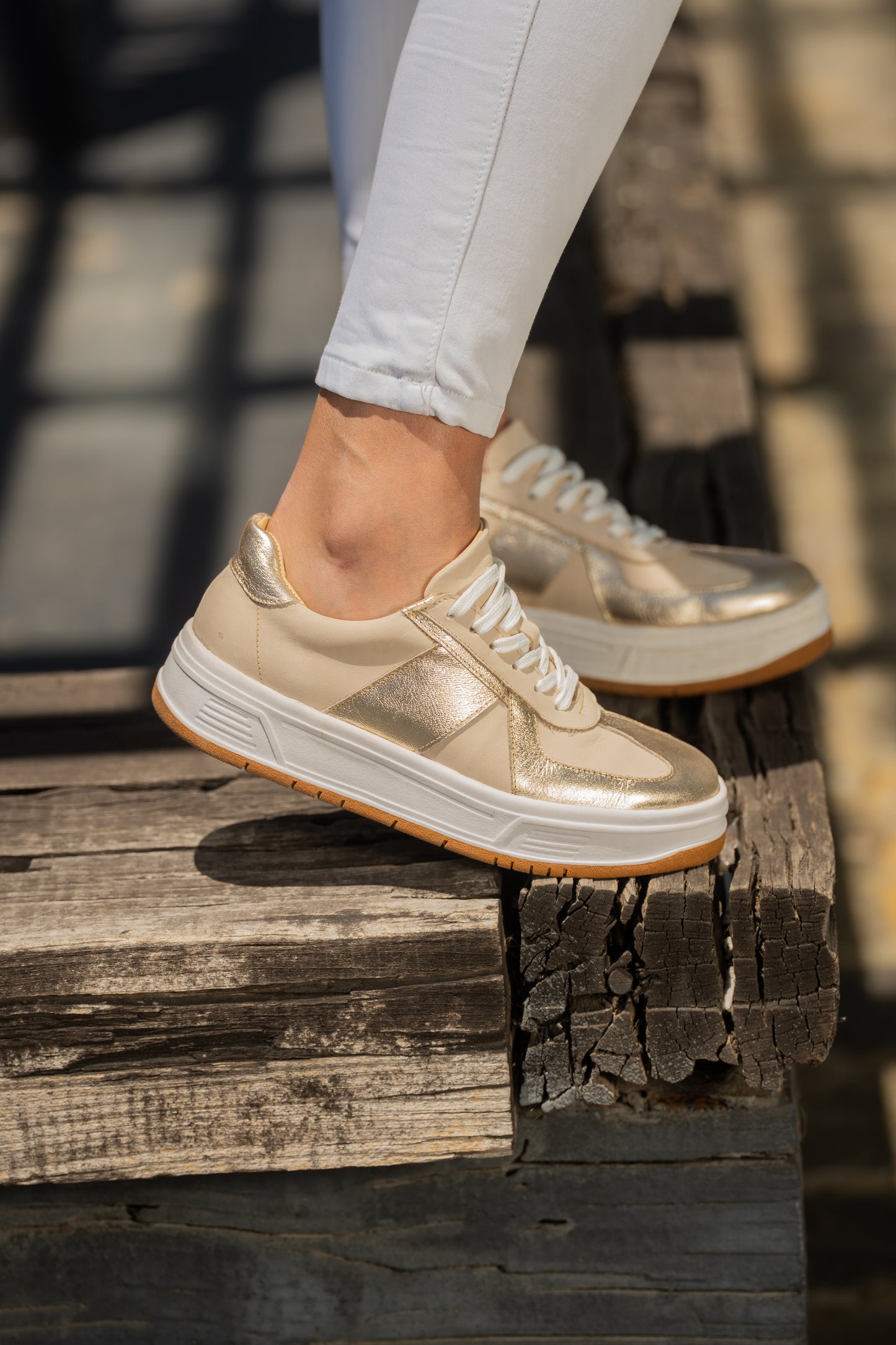 Zapatilla Golden Cream