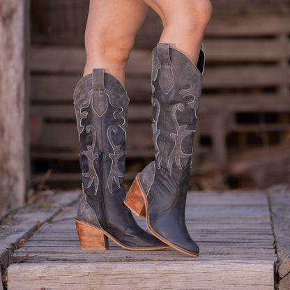 Vaquera Long Black