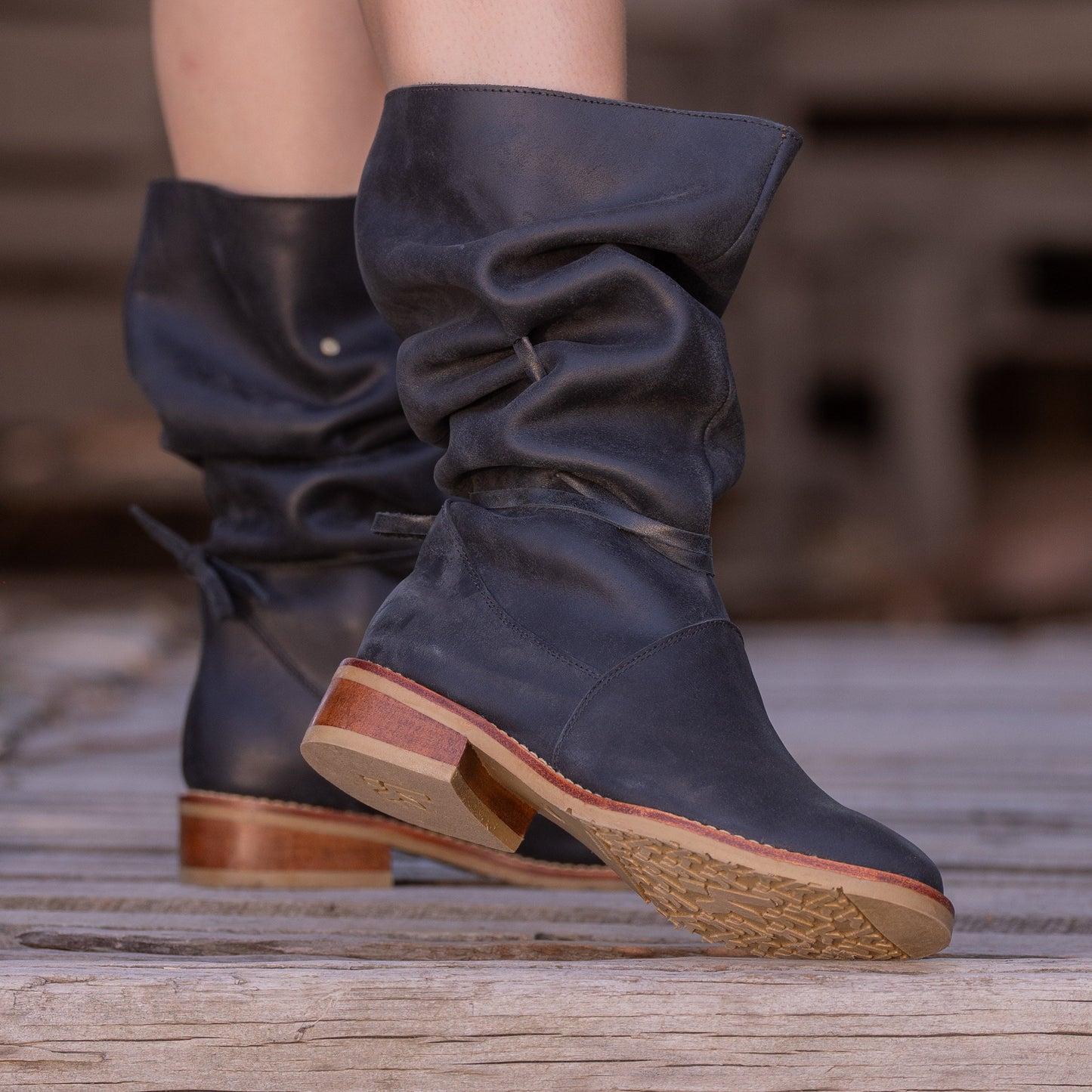 Bota Rebel Black