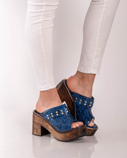 Zueco Azul Madera