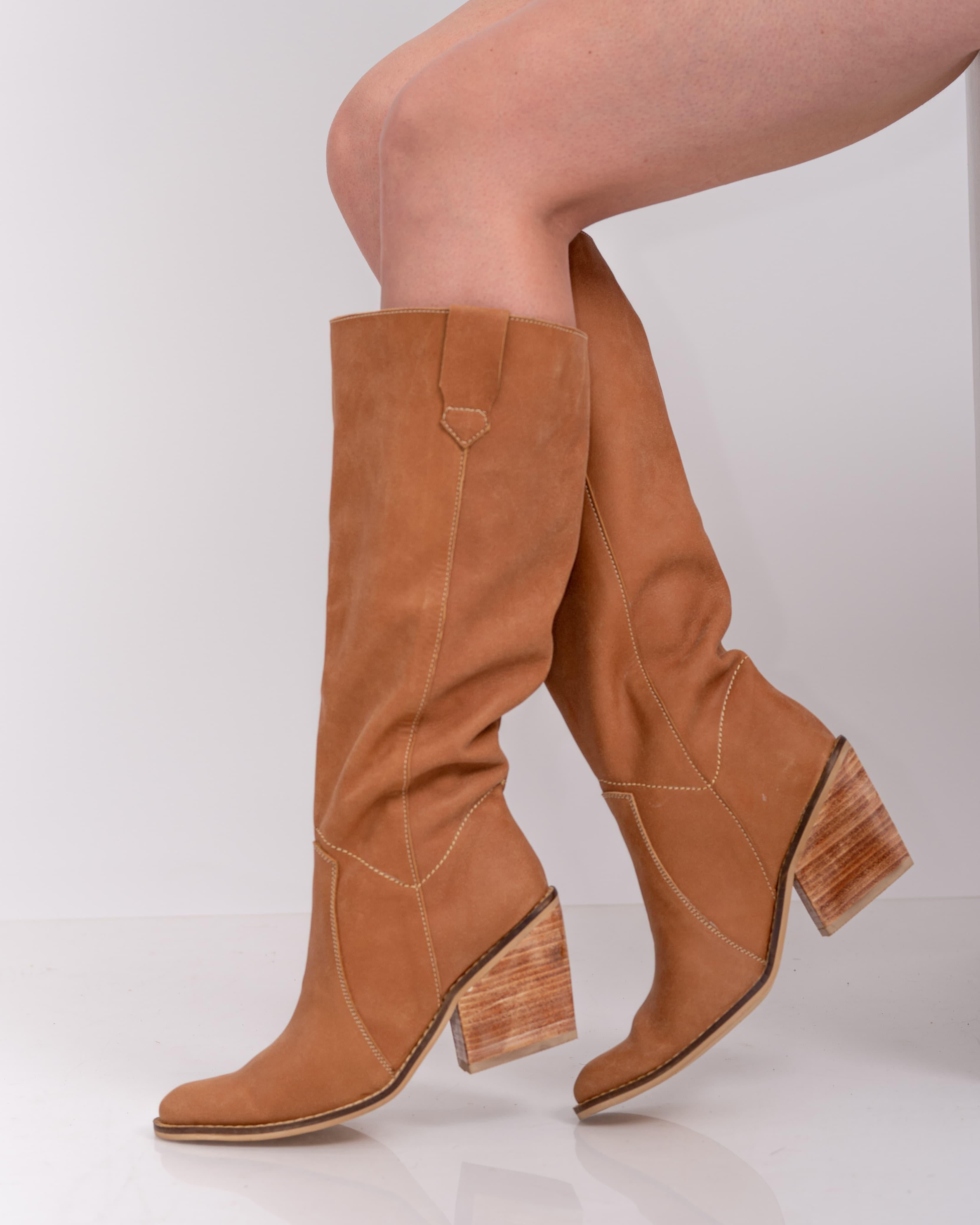 Bota Dakota Café