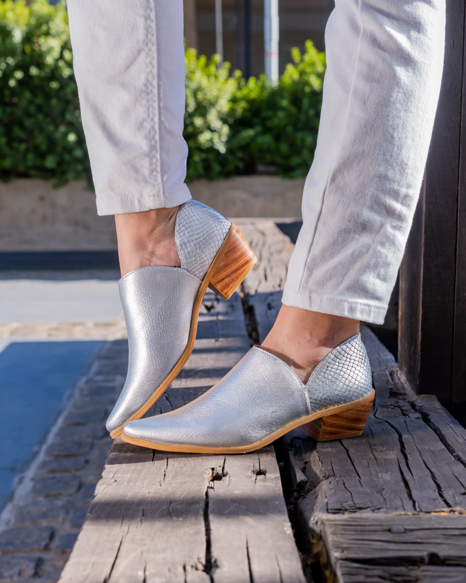 Zapato Mule Platin