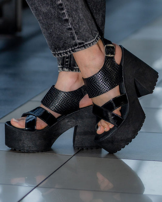 Sandalia Rebel Black